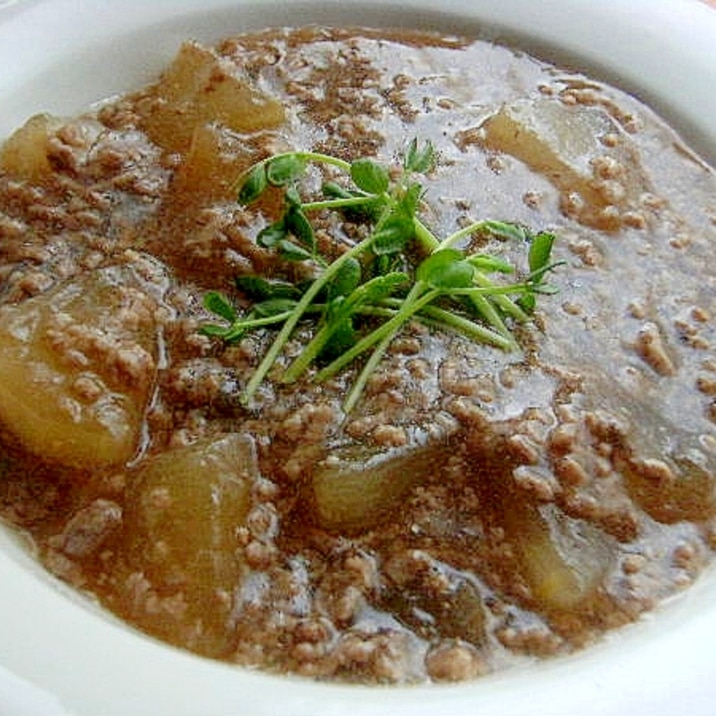 片栗粉の水は不要!?丼にも❤合挽き肉で冬瓜の煮物♪